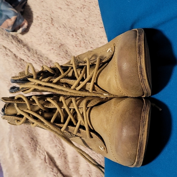 Roxy boots - Picture 3 of 6